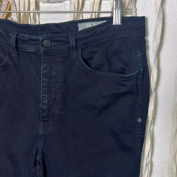 Imogene + Willie Josette High Rise Slim Fit Jeans Size 32 in Black Wash Denim - Picture 8 of 12